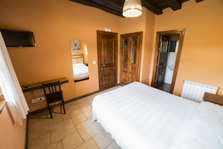 1683804556142-1024x684